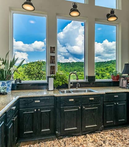 How to Make Your Small Kitchen Feel Bigger with Cabinets